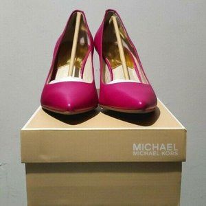 Michael Kors Fushia Mid Pumps Heels SIZE 9.5